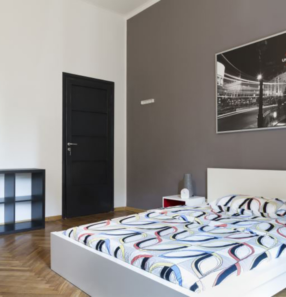 Student accommodation bedroom in Florence 1