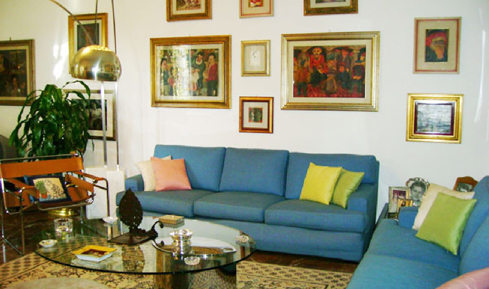 Homestay accomodation's living room in Florence